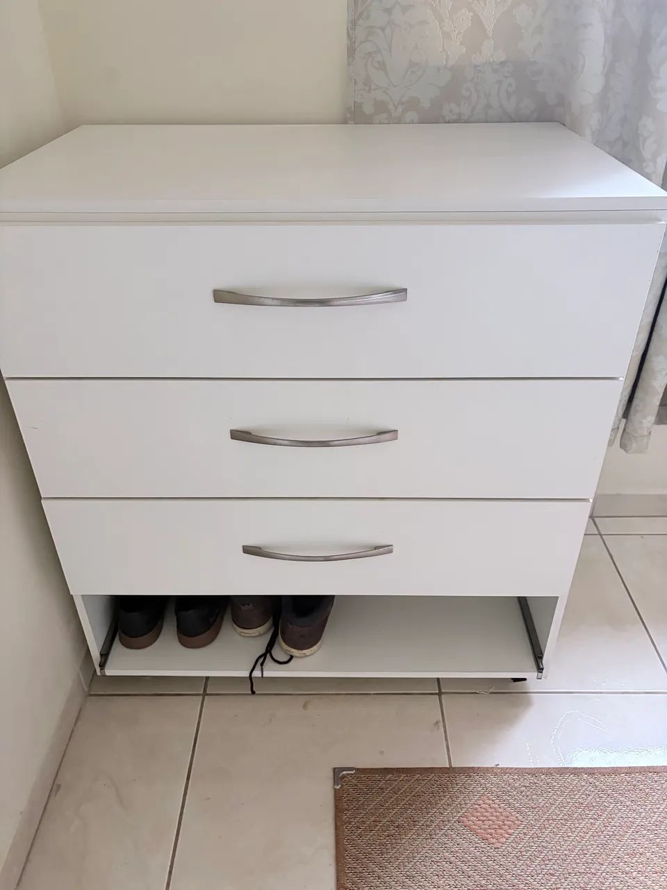 Cômoda zero bala 