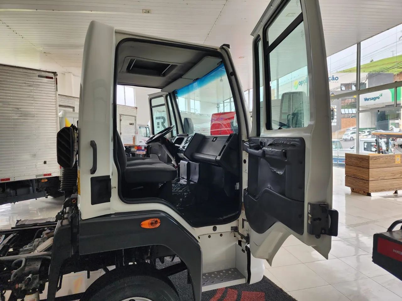 CARGO 816 2019 CHASSIS  - Foto 4