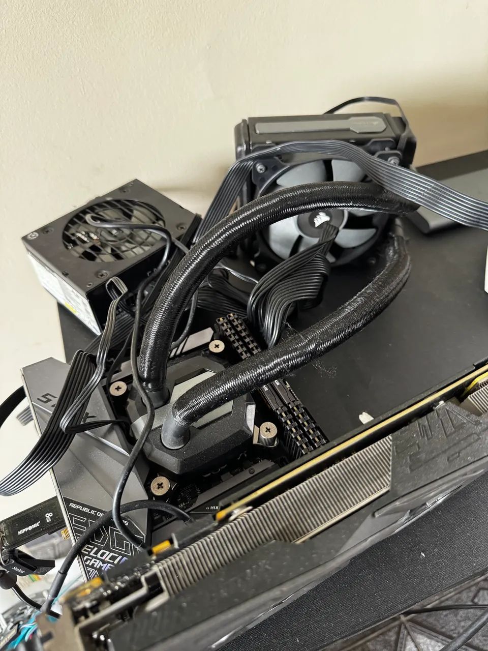  PC gaming + 3 Monitores de 27  - Foto 5