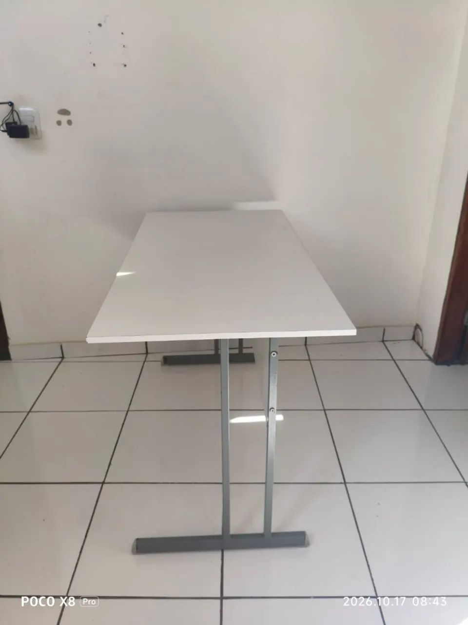 Mesa MDF duas gavetas - Foto 3