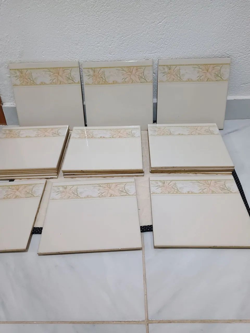 Lote de azulejos novos relíquias. - Foto 2