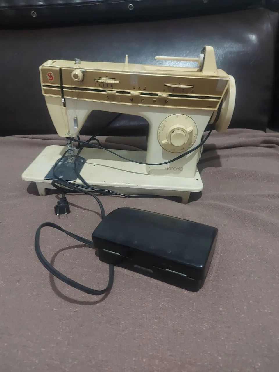 Maquina de costura 
