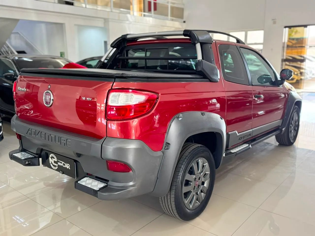 Fiat Strada Adv.1.8 16V Dualogic Flex CD 2015 - Foto 4