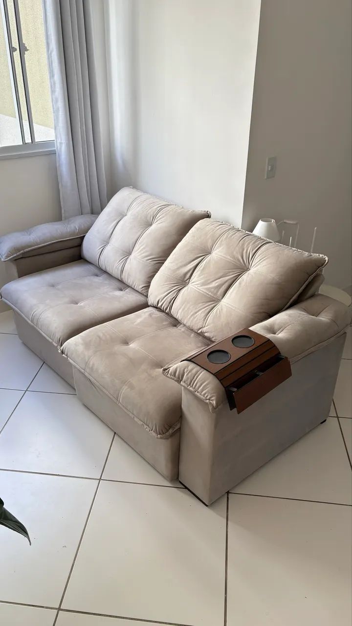 Sofá Retrátil Suede Bege Novo Embaixador  - Foto 2