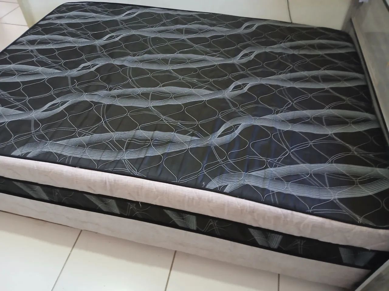 Vende-se cama com cabeceira  - Foto 5