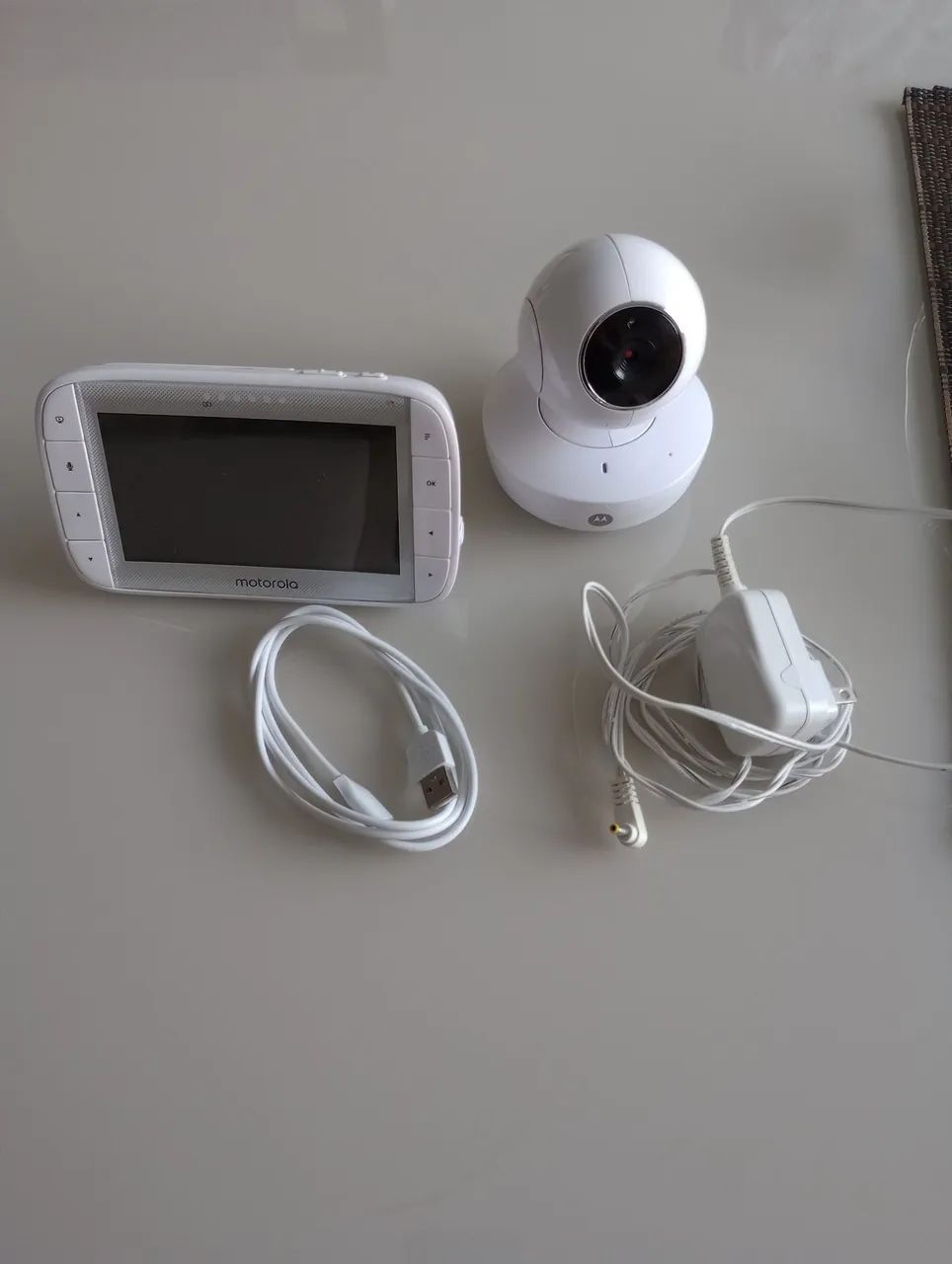 Retirada de peças babá eletrônica Motorola 
