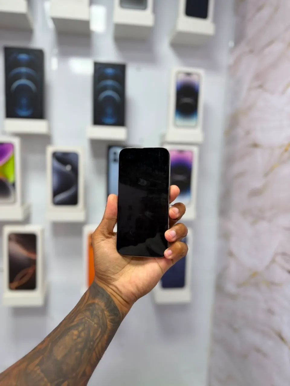 iPhone 15 PRO - 256GB ? R$3.999 - Foto 5