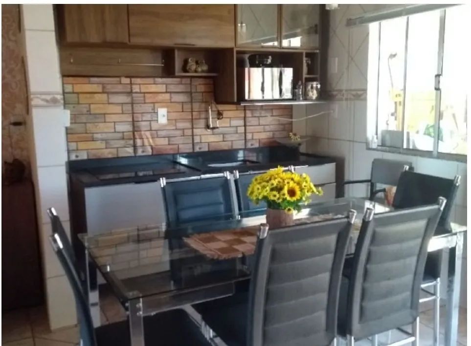 Casa na rua principal com 05 kitnetes na Tapera! - Foto 3