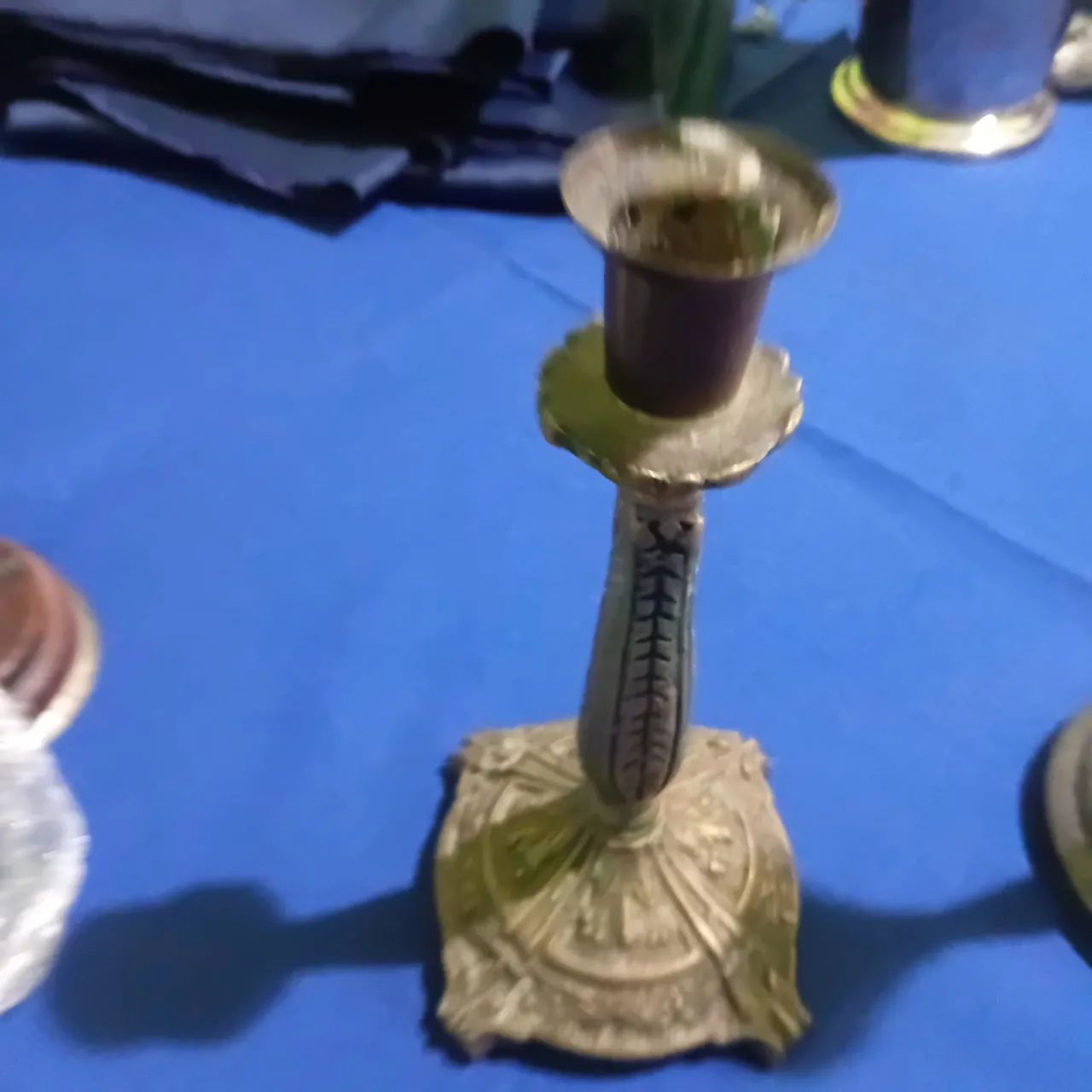Castiçal de metal bordado - Foto 4