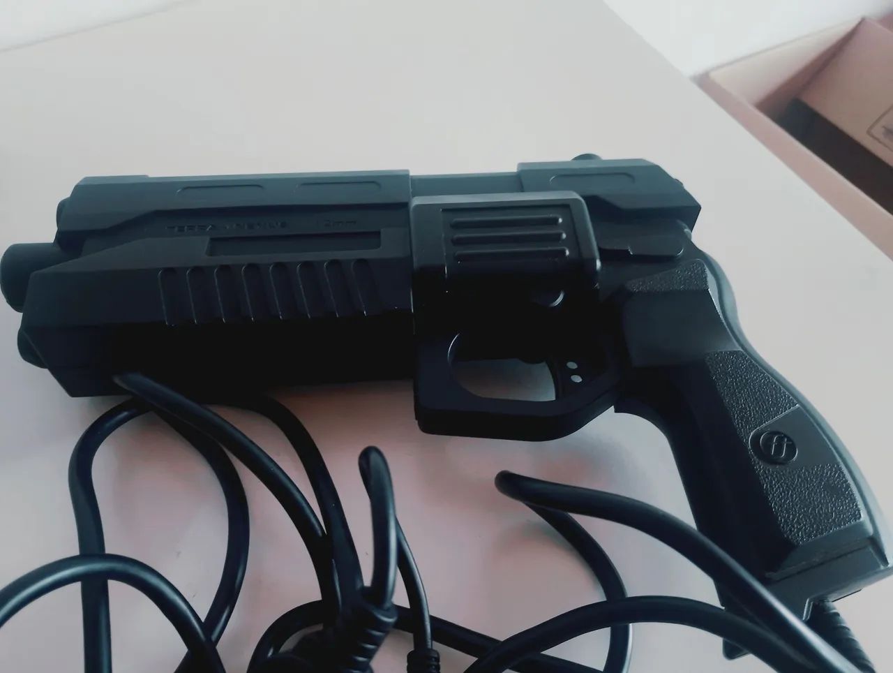 Pistola videogame compatível Sega Saturn e Playstation funcionando perfeitamente 