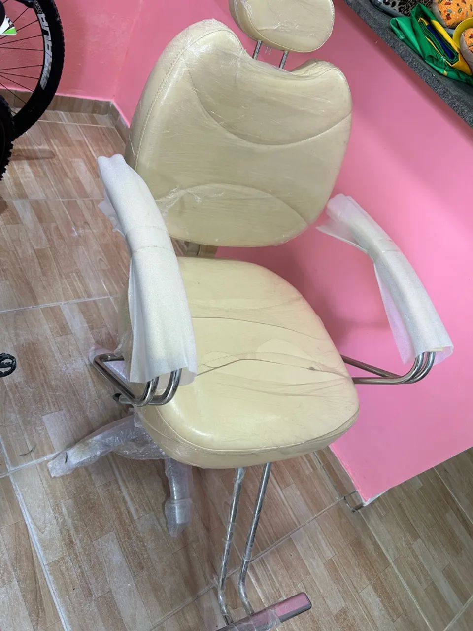 Vende-se  cadeira e maca  - Foto 4