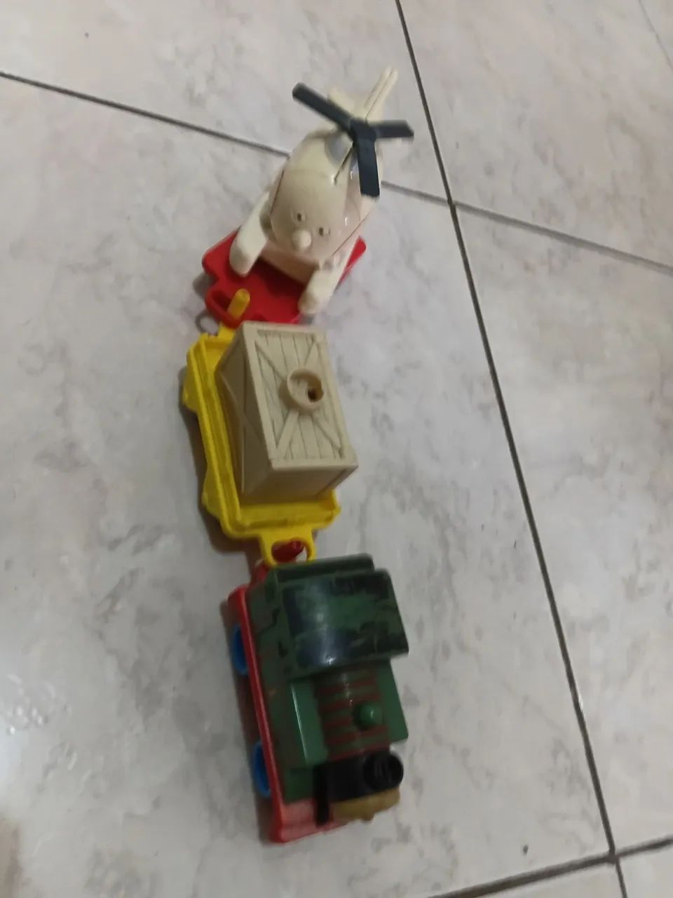 Conjunto Thomas e seus amigos com helicóptero  Harold. - Foto 4
