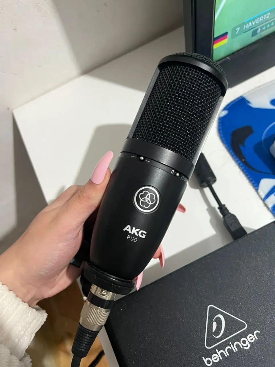 Microfone condensador AKG P120
