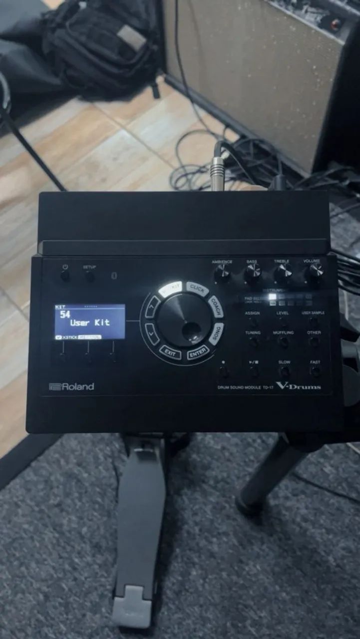Vendo Bateria Eletrônica Roland TD17Kv