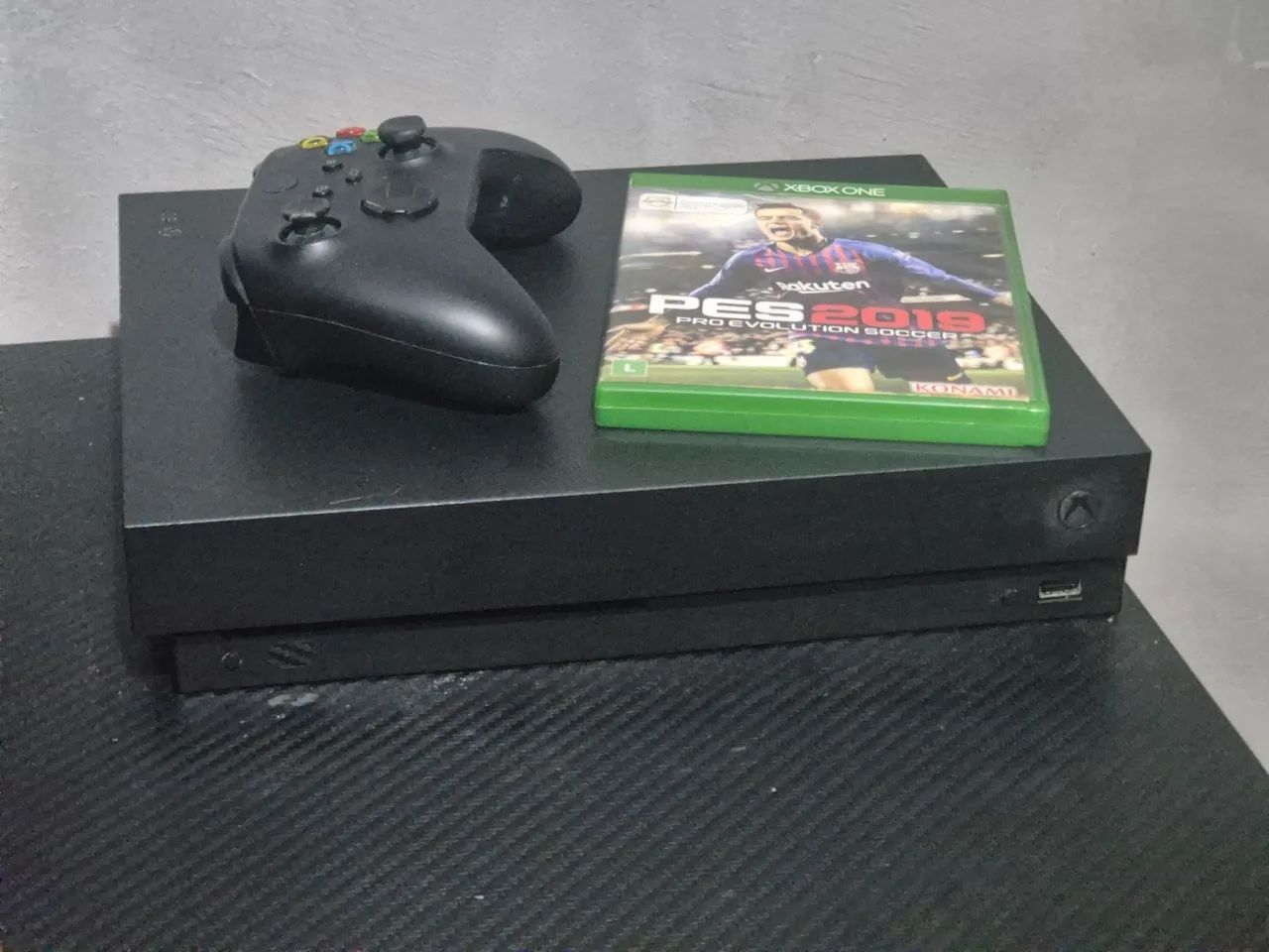 Xbox One X 1TB - Foto 2