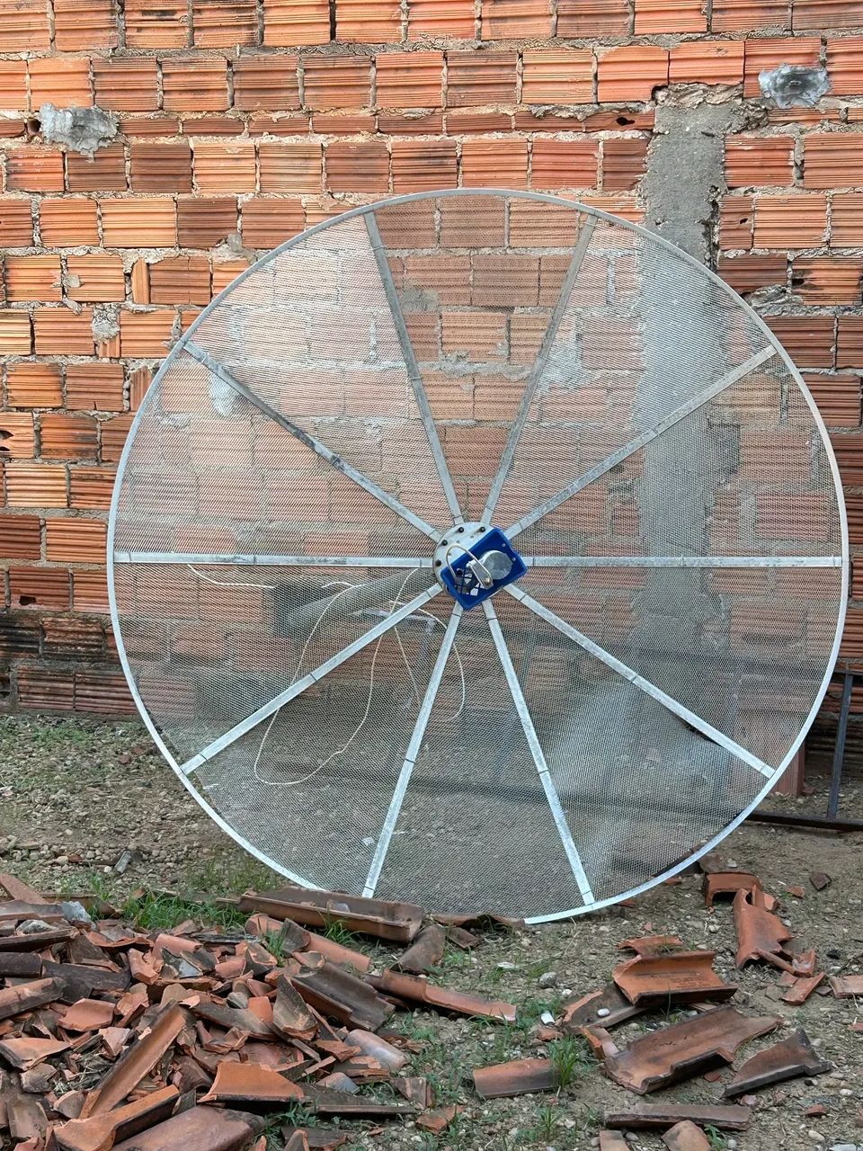 Antena paraboica 