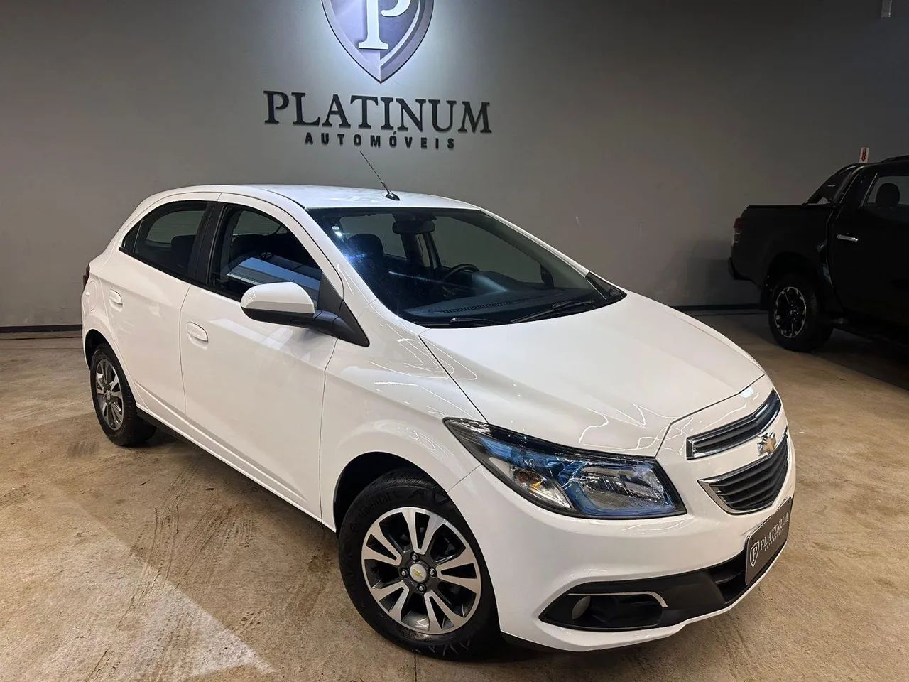 Chevrolet Onix Hatch LTZ 1.4 8V Flex Aut. 4P 2016 - Foto 3