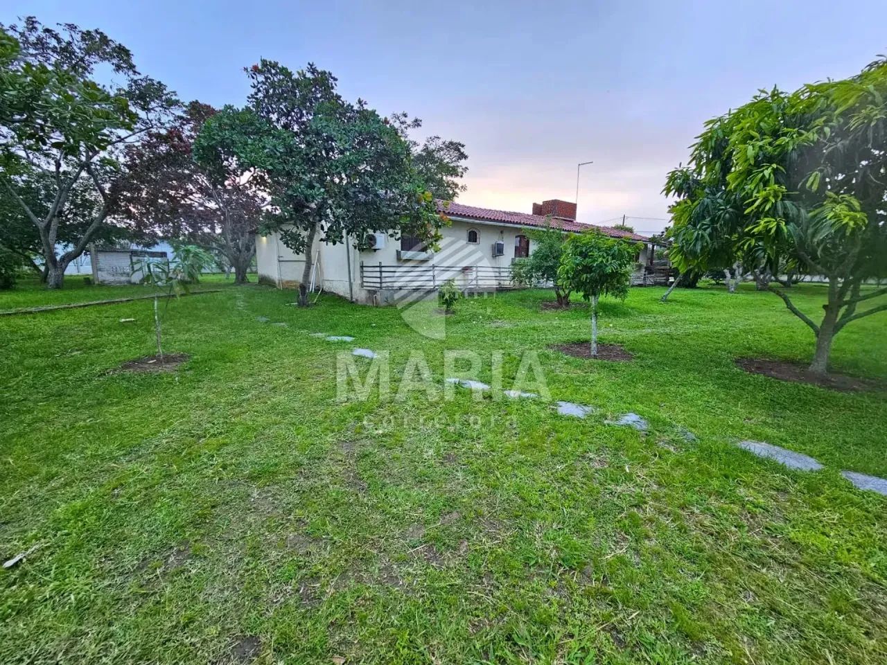 Chácara com amplo jardim com 06 quartos à venda em Sairé/PE! - Foto 12