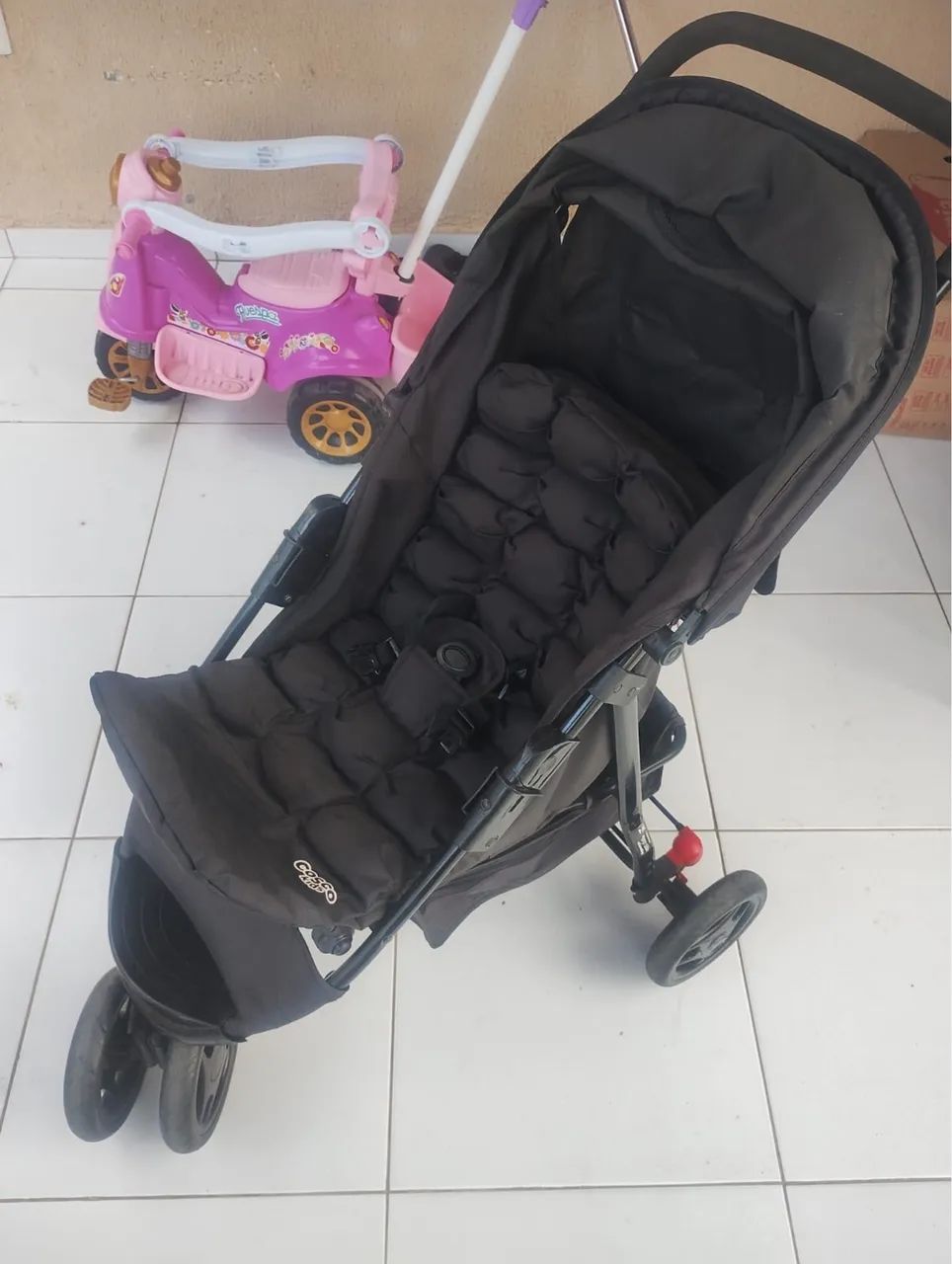 CARRINHO DE BEBÊ COSCO POUCO USO  - Foto 5