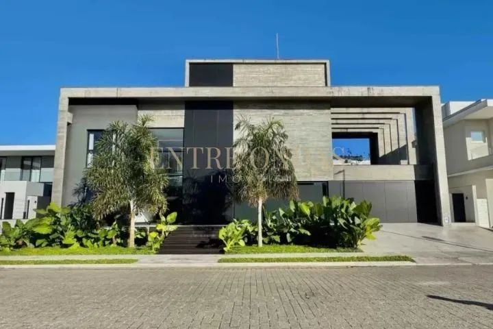 Casa com 5 suítes no bairro Jurerê Internacional, Florianópolis