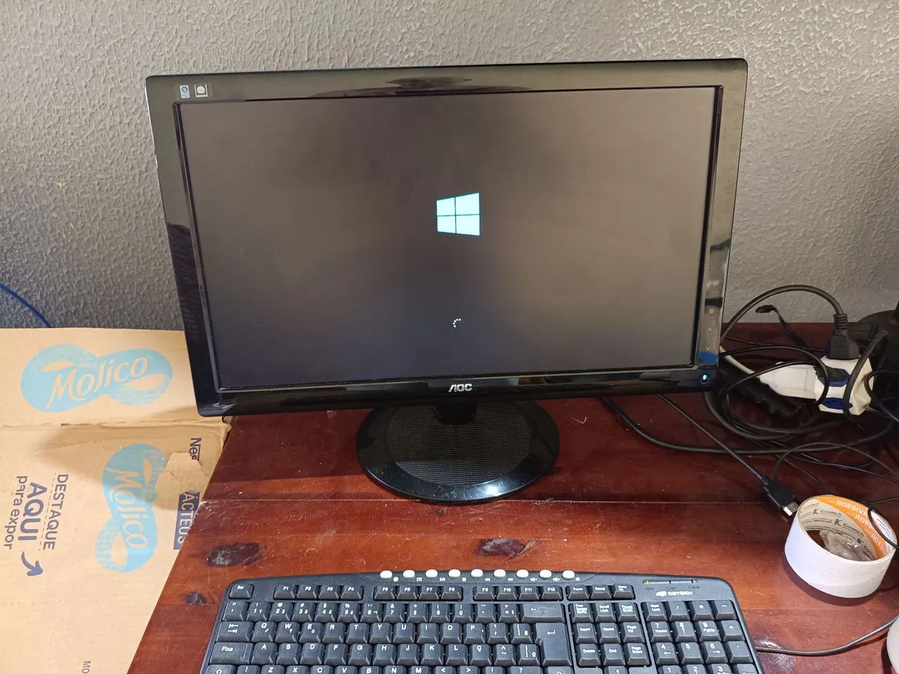 Monitor AOC 21,5" LCD Full HD  - Foto 4