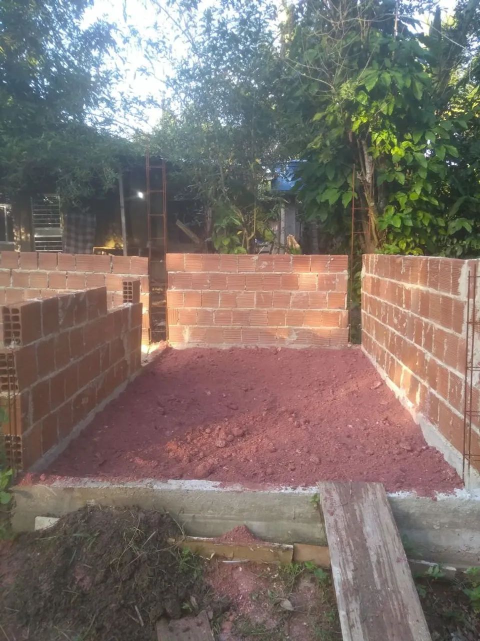 Terreno com casa inacabada  - Foto 5