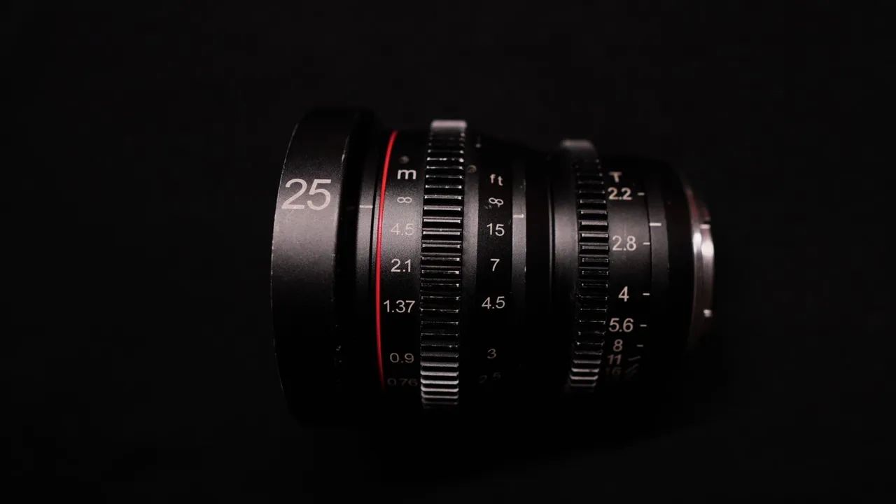 Lente cine meike 25mm T2.2 E-mount - Câmeras e Filmadoras - Doron