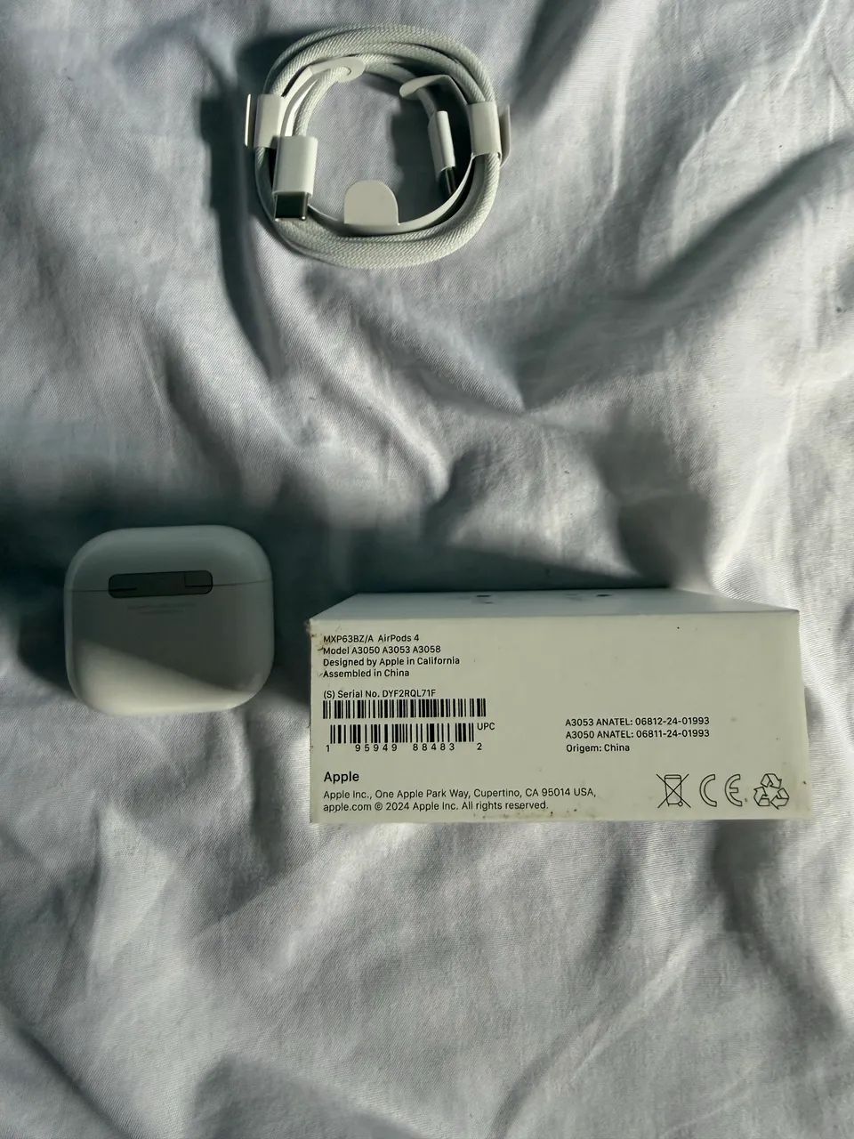 AirPods 4 
