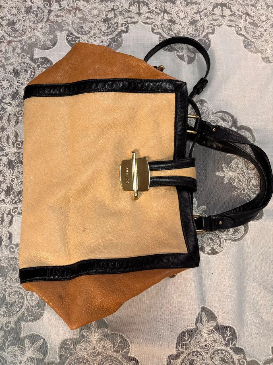 Bolsa de Ombro Couro Arezzo 