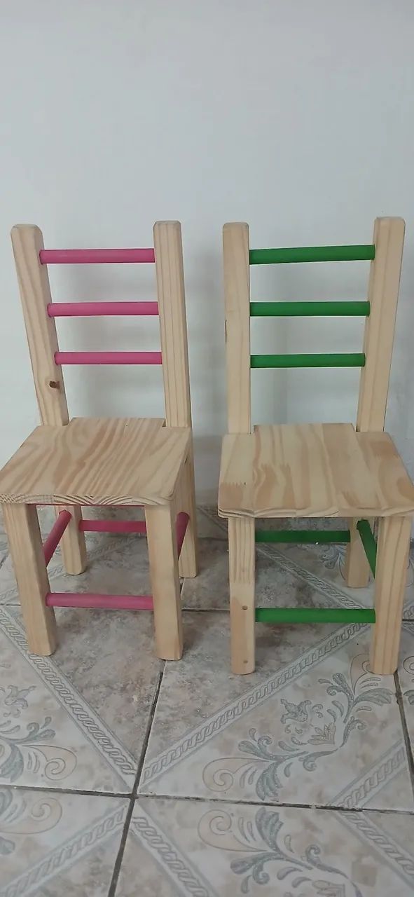Mesa de madeira infantil. - Foto 2