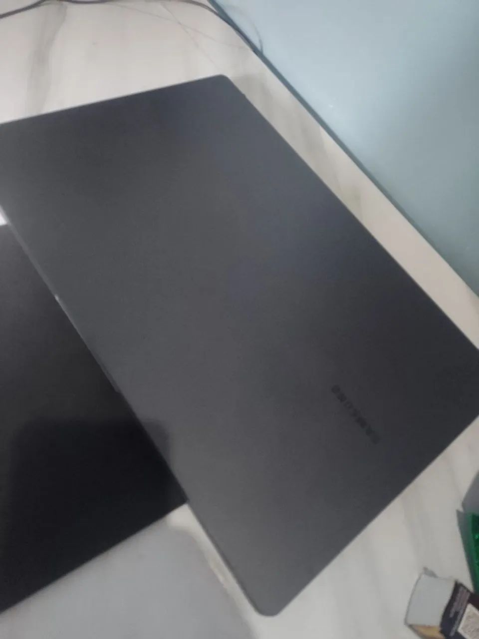 Samsung Galaxy book 2 (funcionando no carregador) 