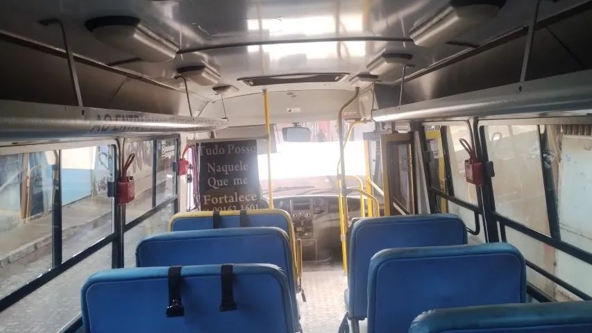  micro-ônibus Iveco, ano 2013 - Foto 3