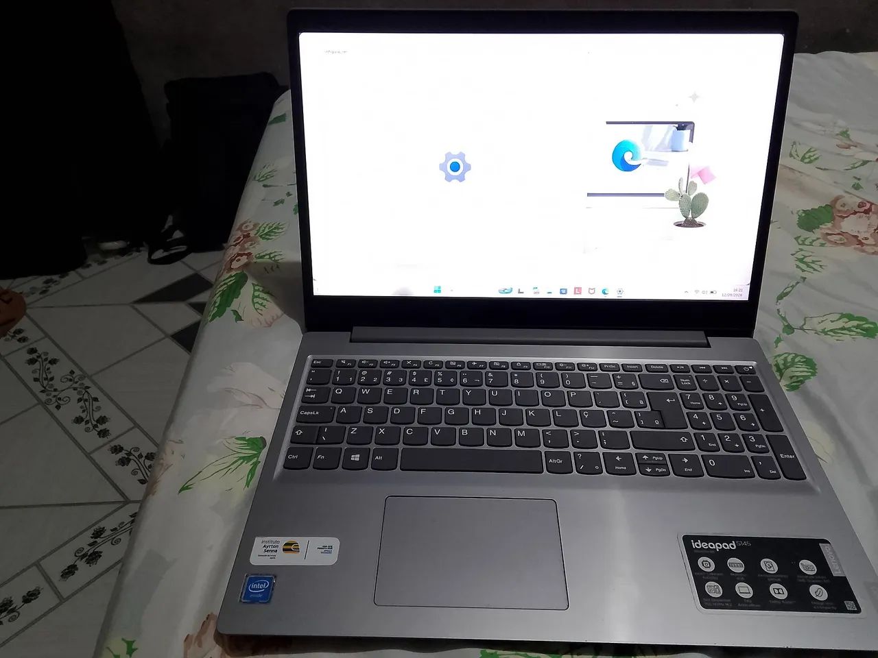 Notebook Lenovo - Foto 3