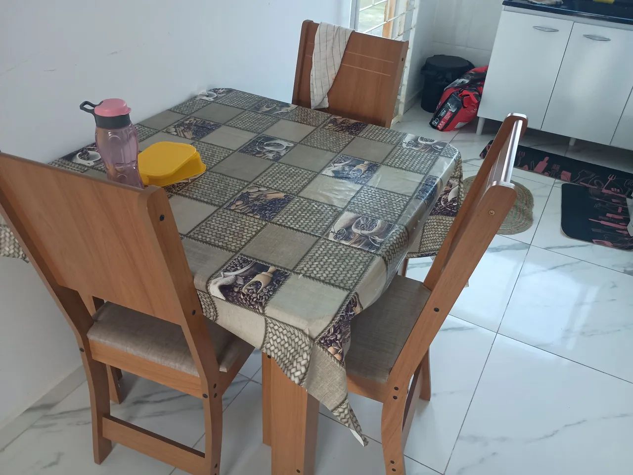 Mesa com 4 cadeiras - Foto 2
