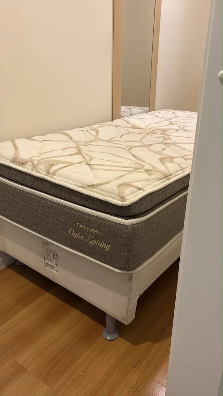 Cama box com bicama com colchões 