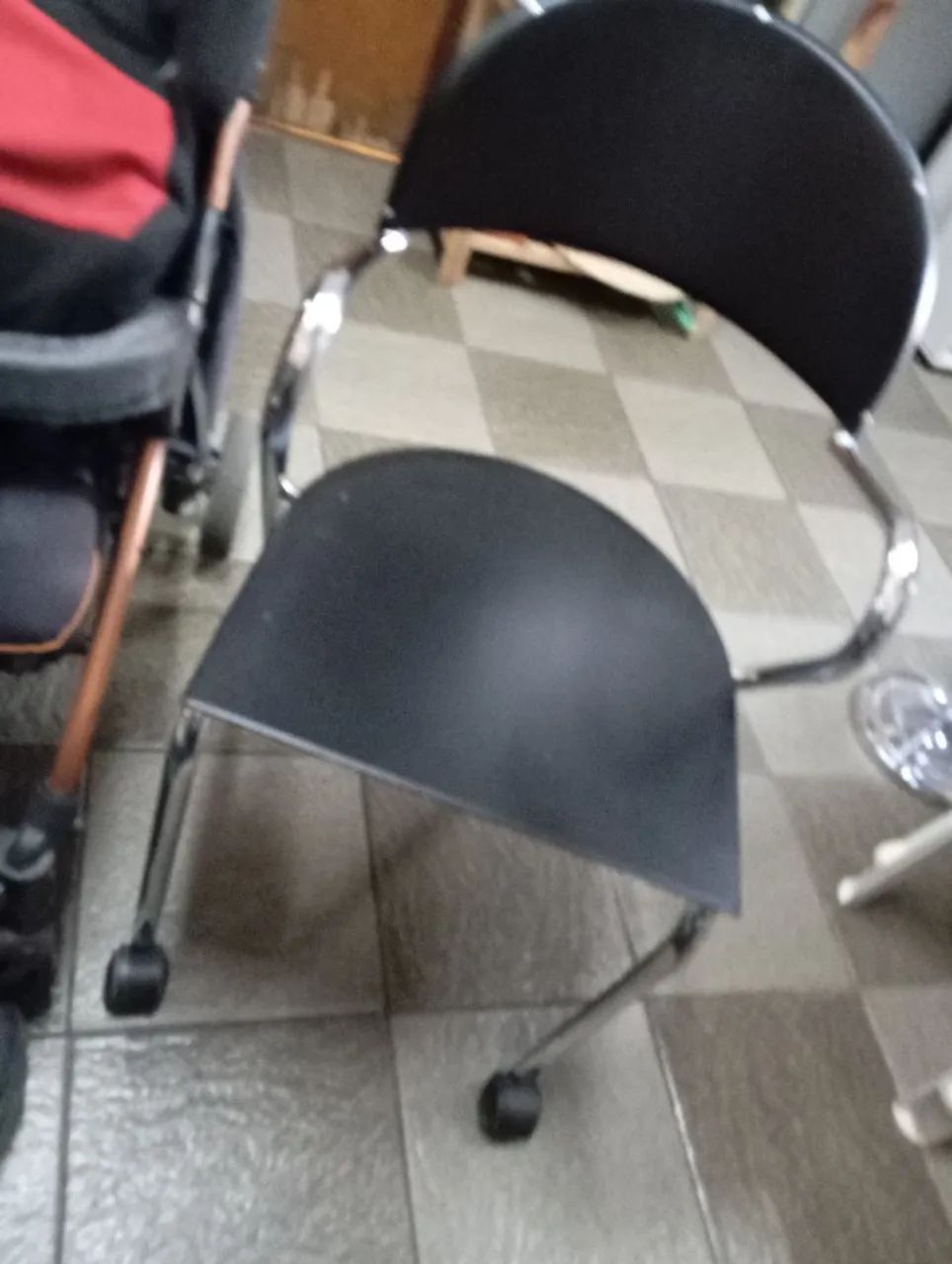 Cadeira auxiliar de apoio. - Foto 3