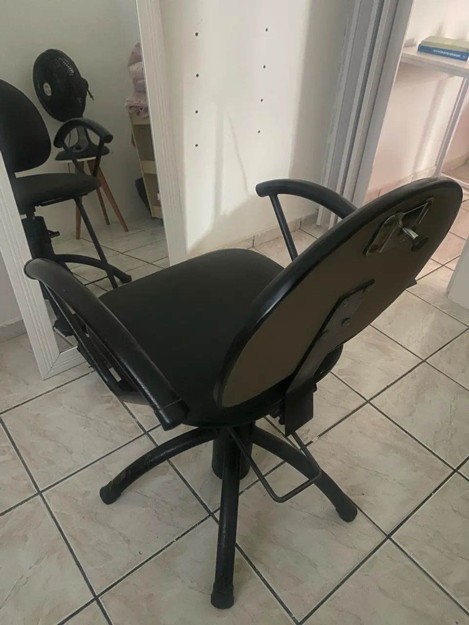 Cadeira hidráulica  - Foto 4