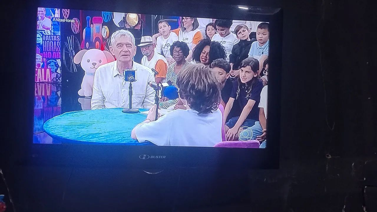 TV 32 polegada