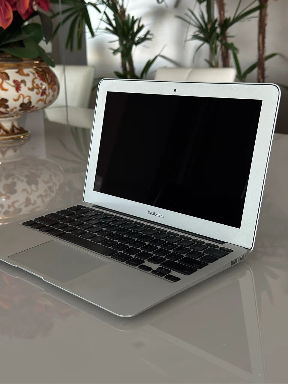 MacBook Air 11 - SSD 256GB - Muito conservado