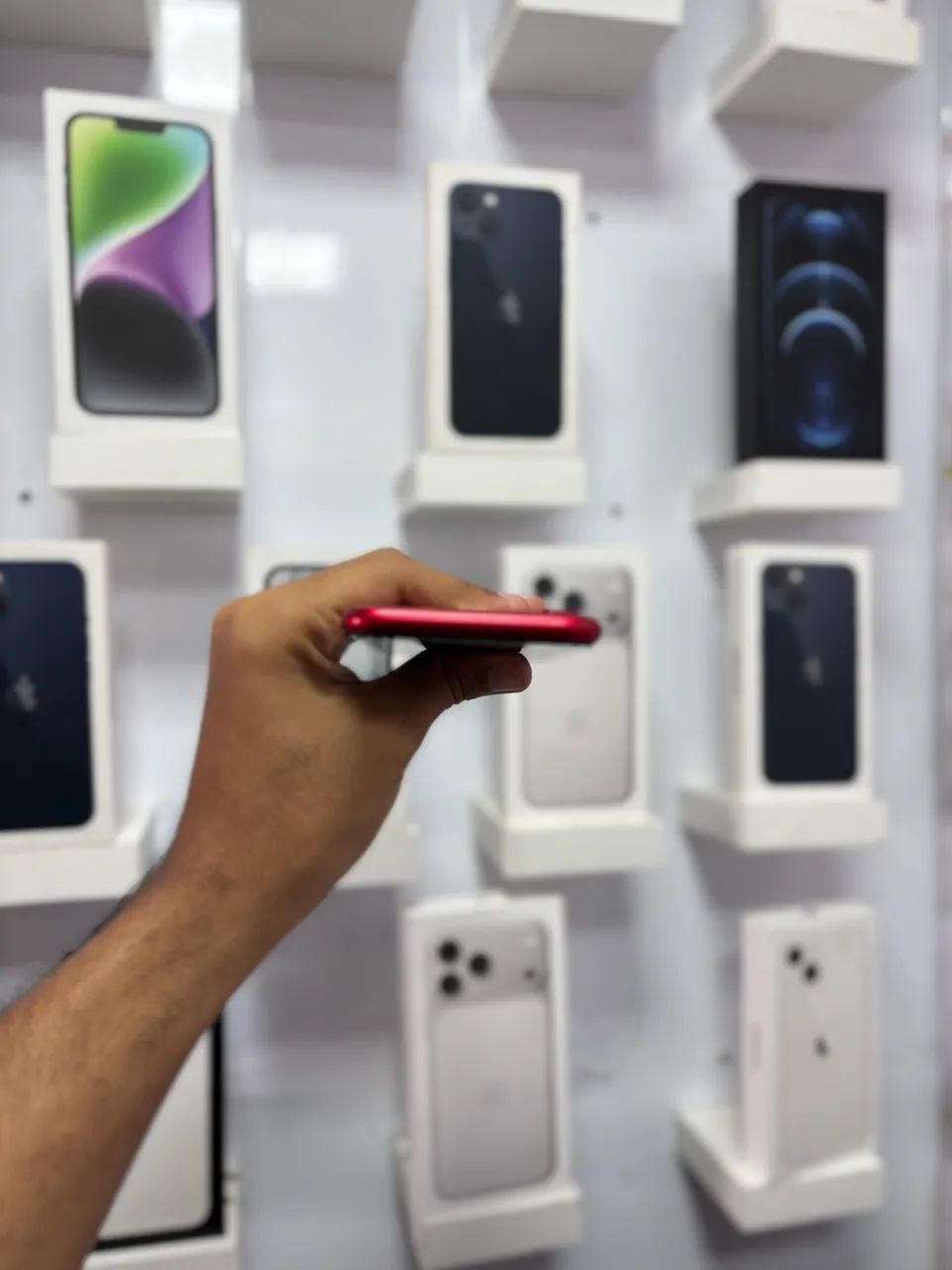 IPHONE XR 64 GIGAS VERMELHO - Foto 3