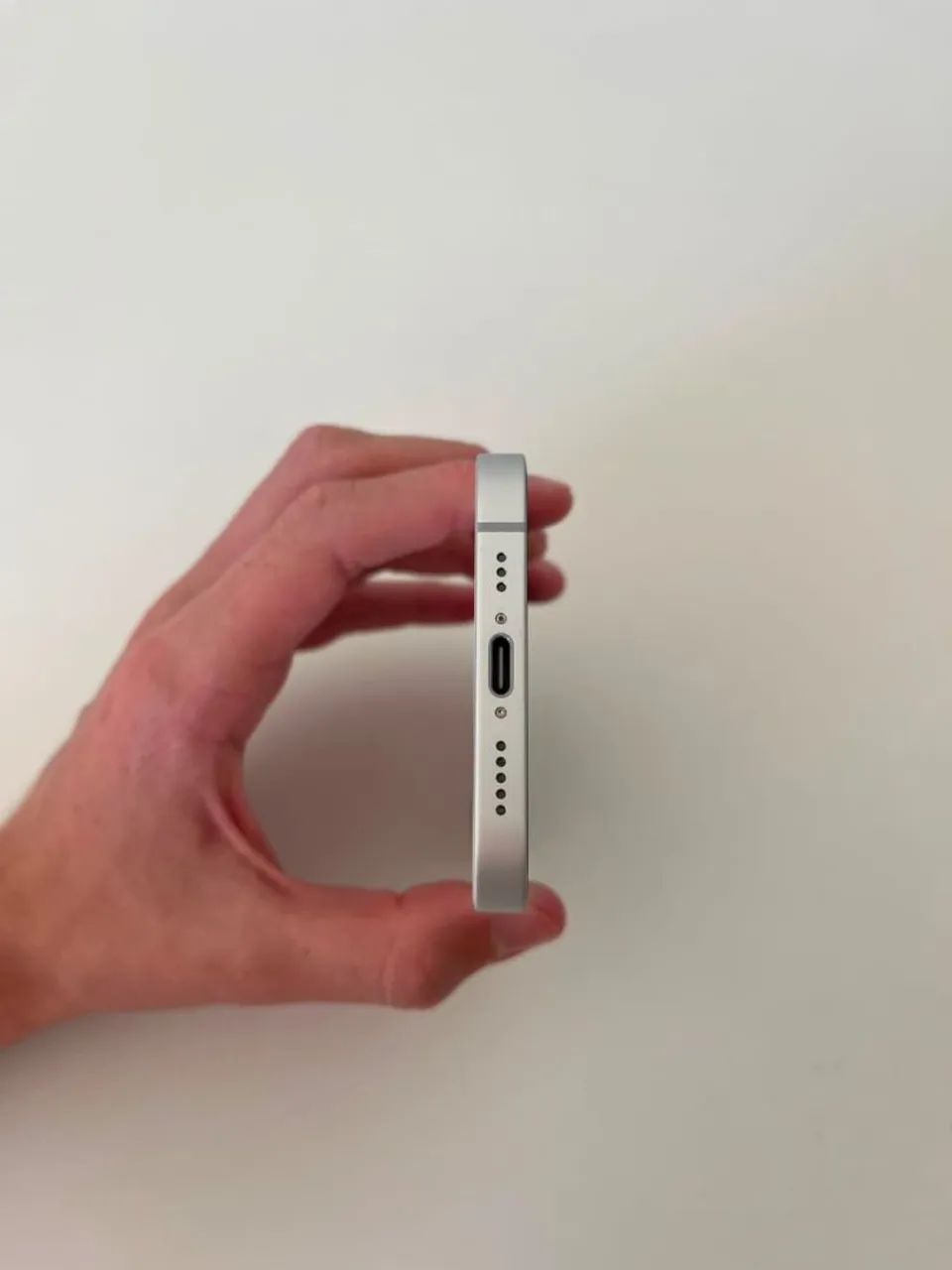 Iphone 16E 128GB Branco  - Foto 5