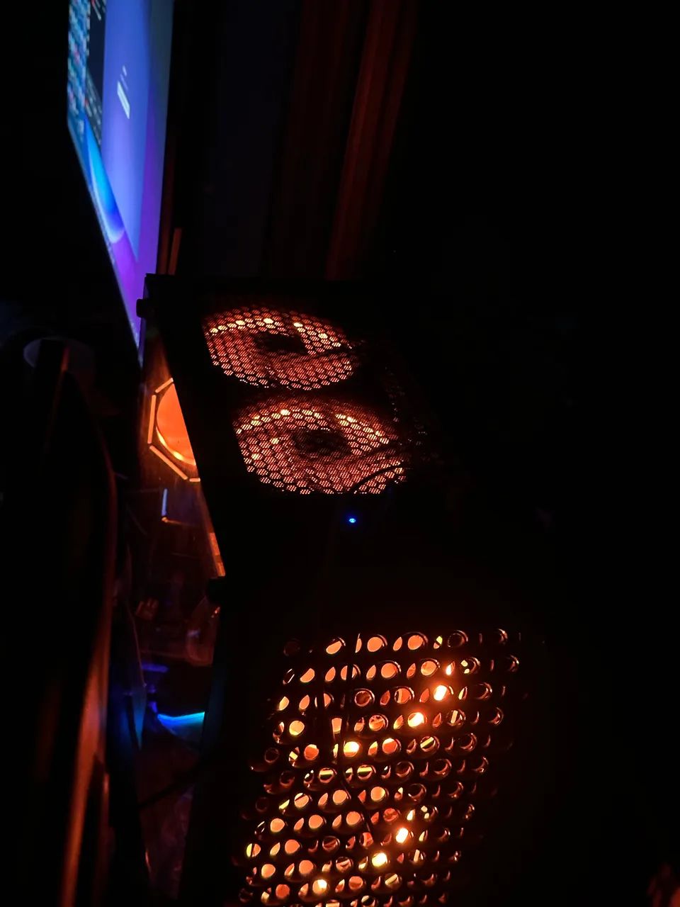 VENDO PC GAMER RYZEN 7 5700 RTX4060 - Foto 2
