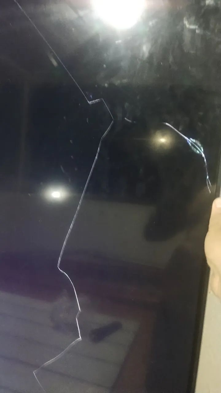 Tv 85 polegadas de cristal quebrada