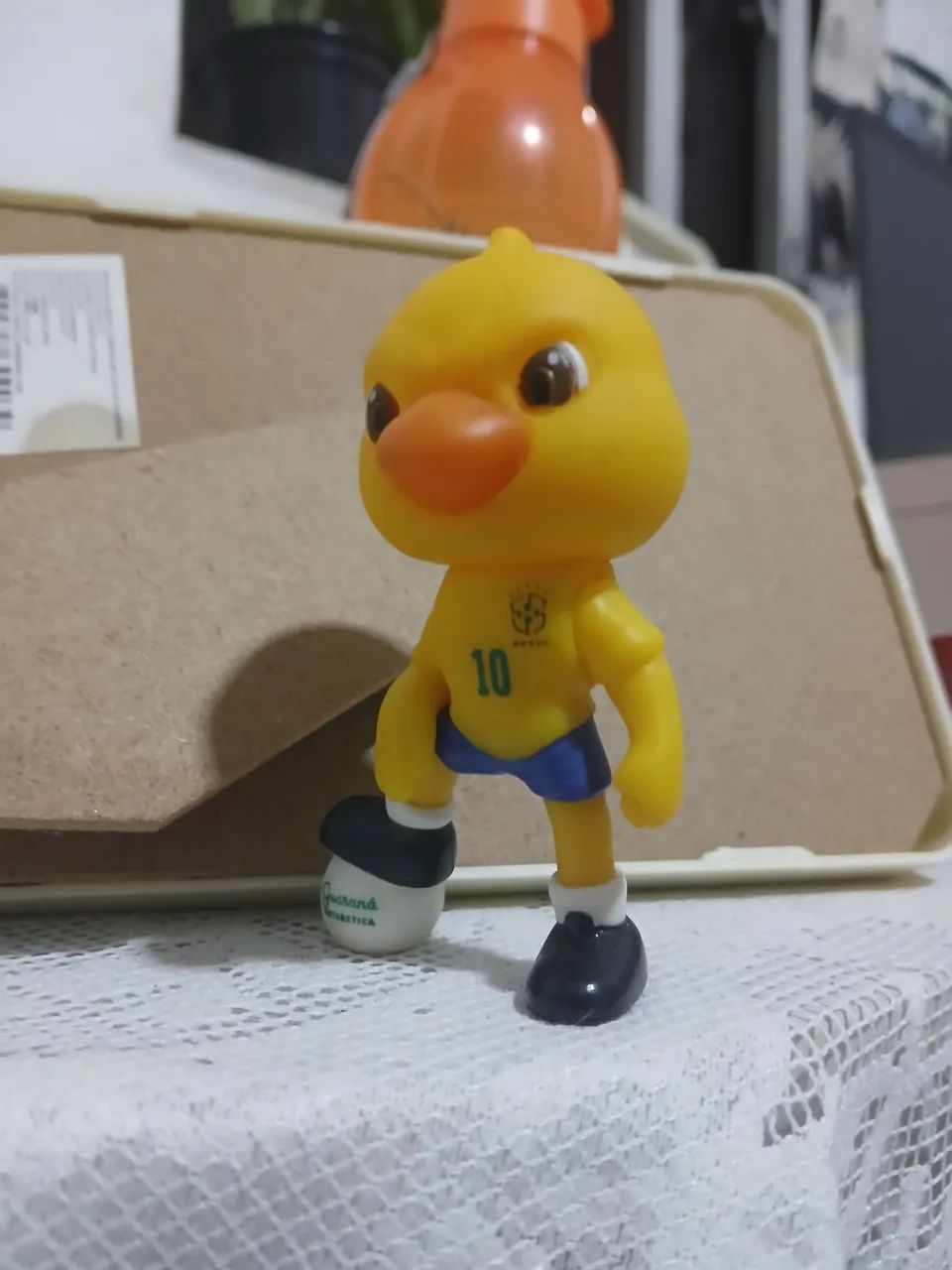 boneco canarinho copa - Foto 3