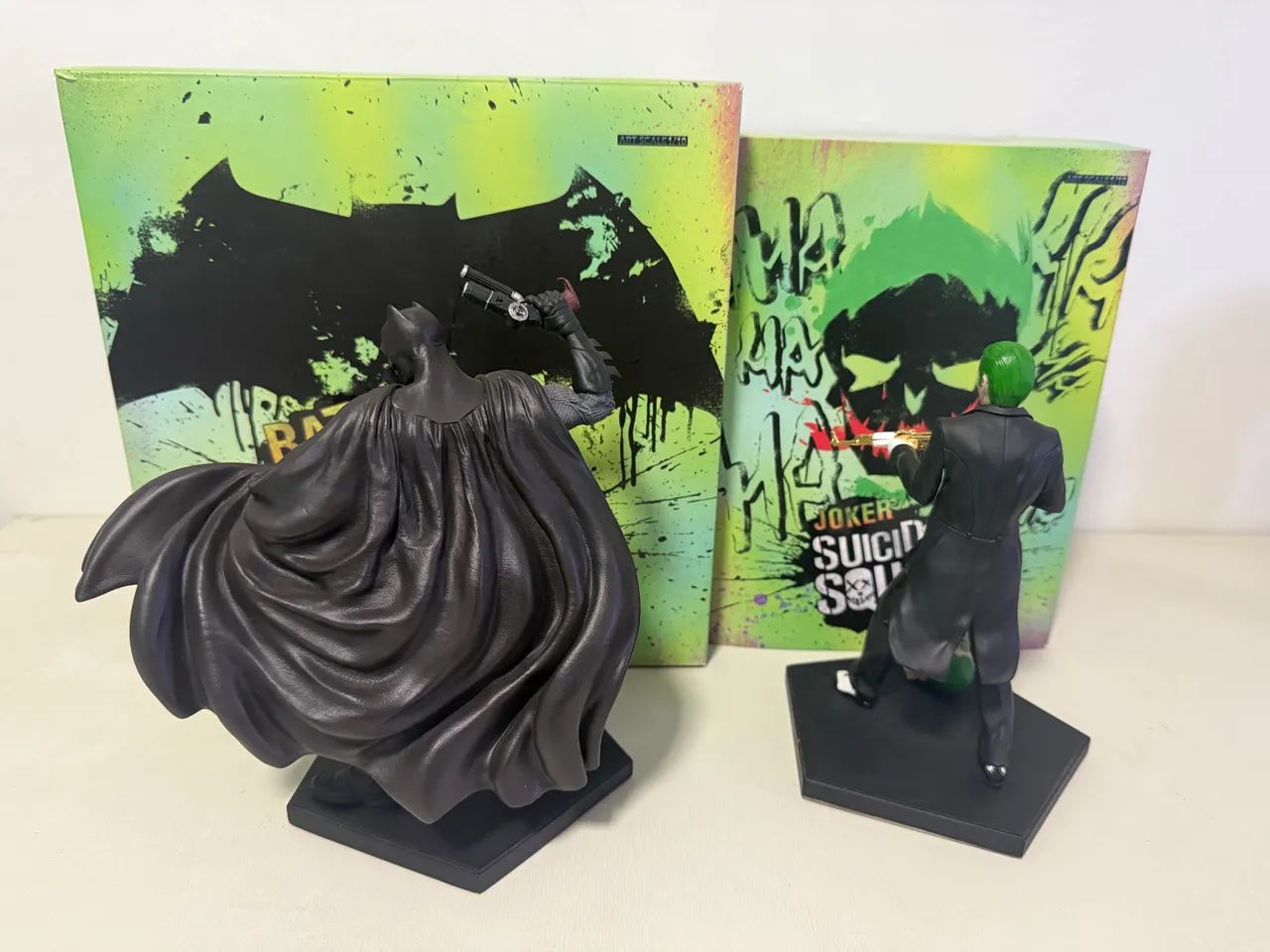 Batman e Coringa Esquadrão Suicida - Iron Studios - Foto 5