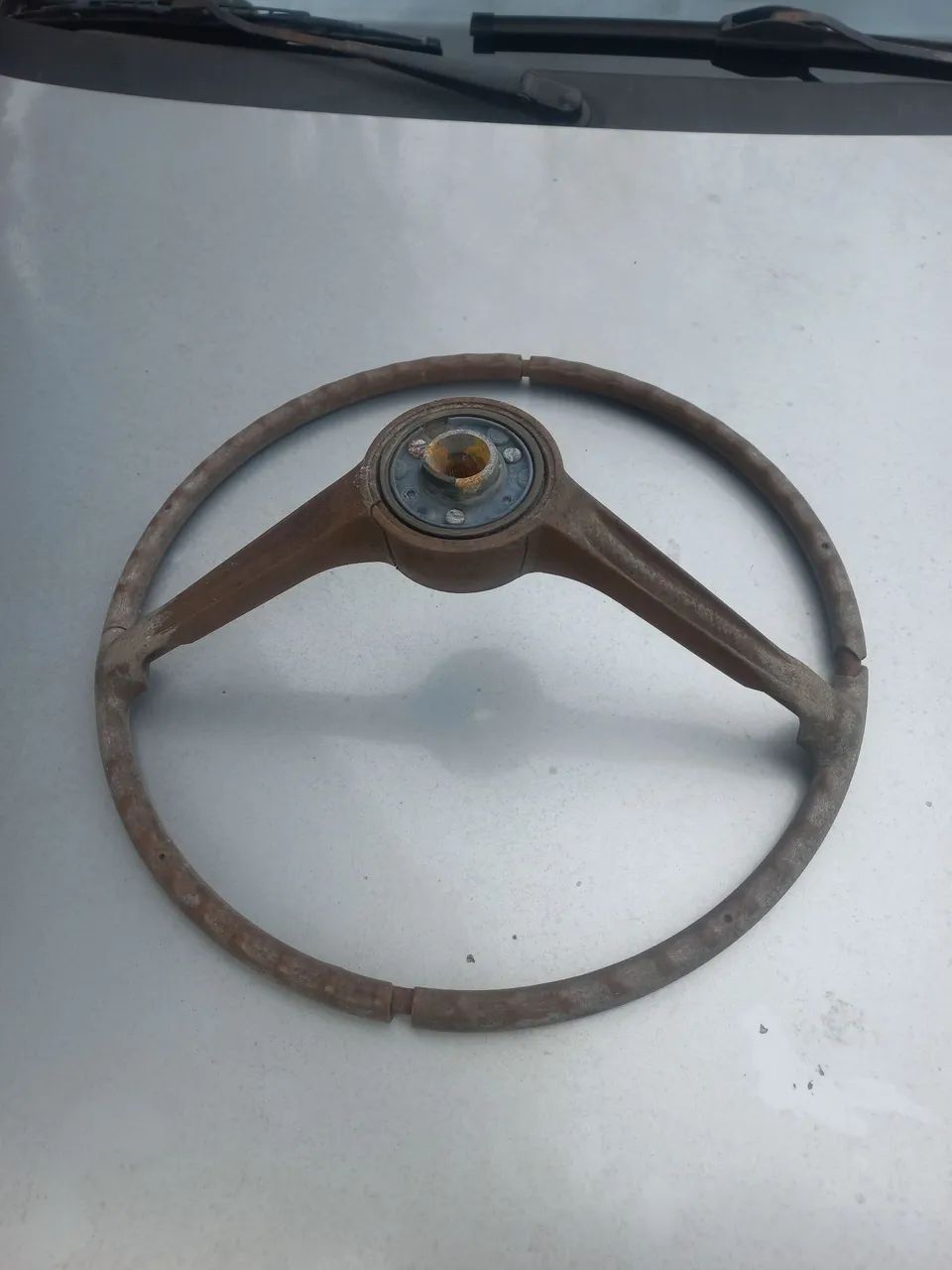 VOLANTE ORIGINAL DE FUSCA MARROM CAMINHODETERRA PEÇAS  - Foto 4