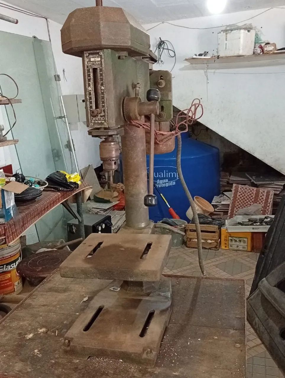 Furadeira de coluna com bancada e parte elétrica completa. - Foto 2