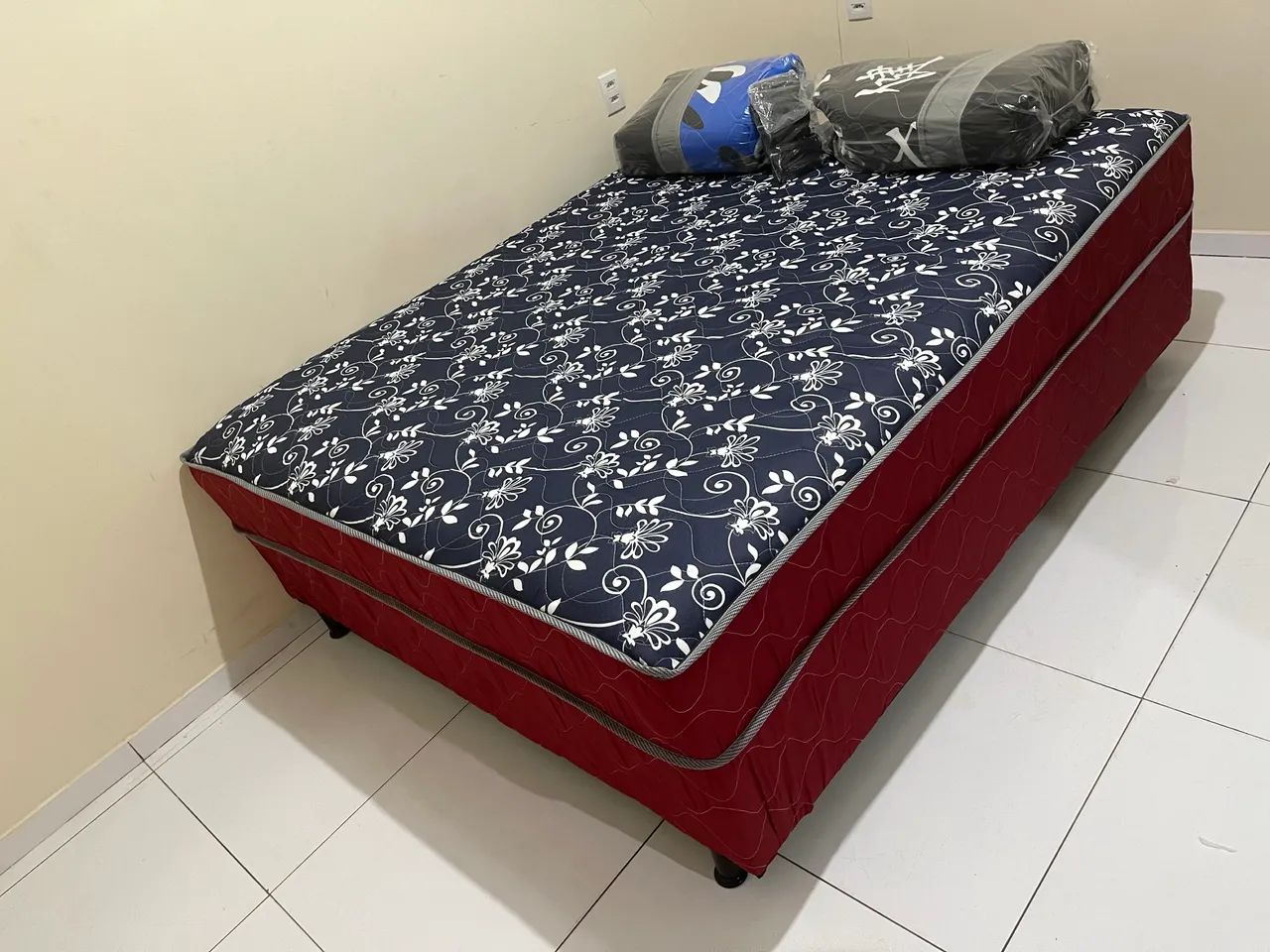 Cama queen 
