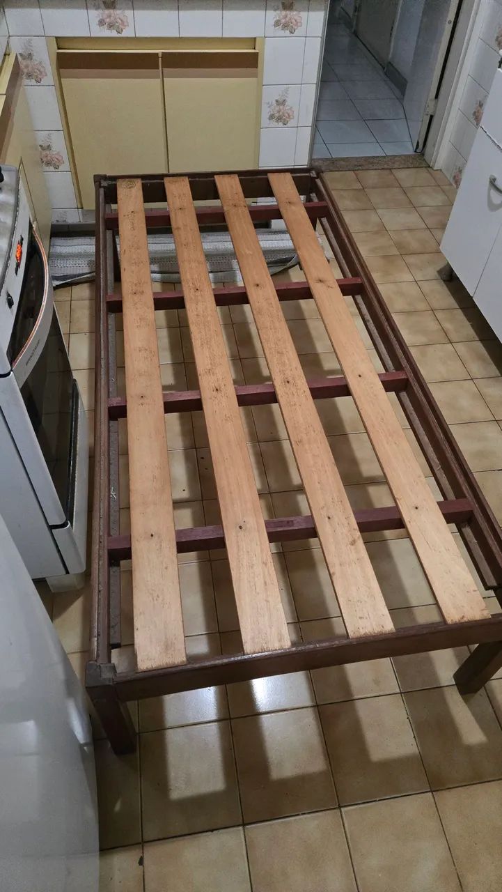 Cama madeira maciça  - Foto 4
