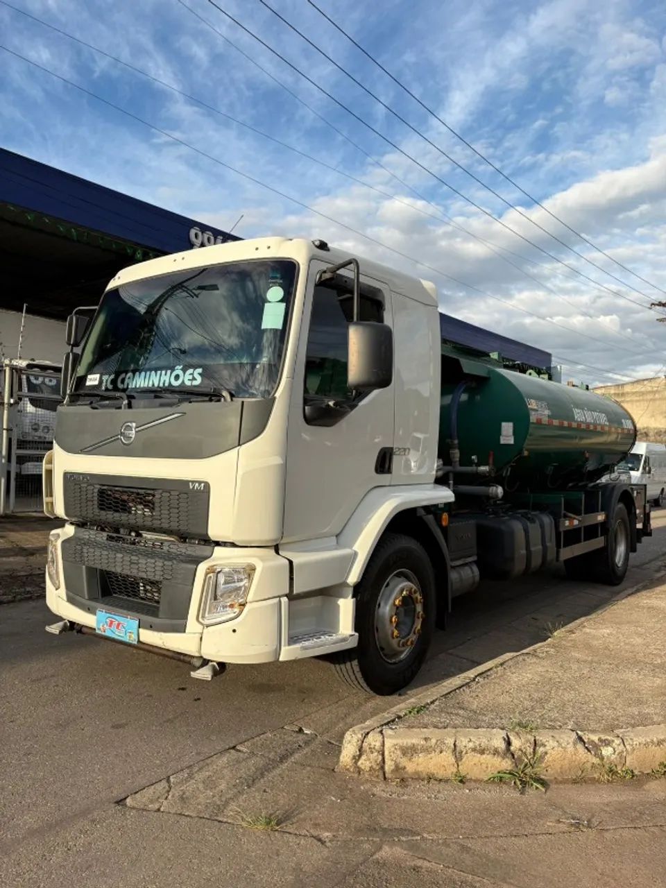 Volvo VM 220 | 2022/2022 - Foto 3